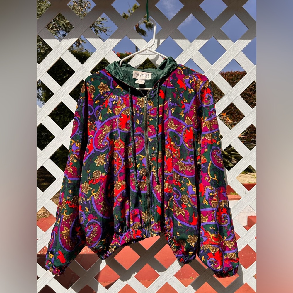 Vintage sports jacket with hood